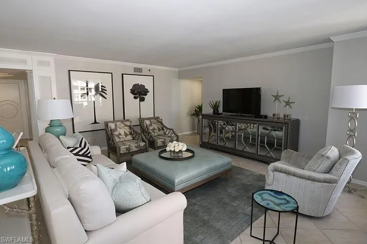 4251  Gulf Shore N BLVD, Naples, FL 34103