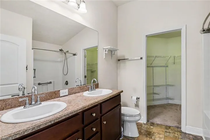 1006 Ne 33rd St, Cape Coral, Florida 33909