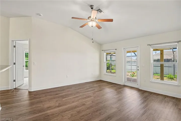 1006 Ne 33rd St, Cape Coral, Florida 33909