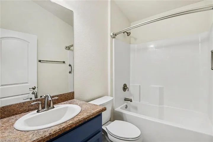 1006 Ne 33rd St, Cape Coral, Florida 33909