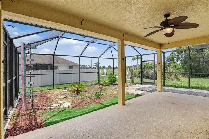 1006 Ne 33rd St, Cape Coral, Florida 33909