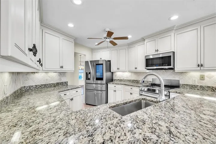 11114  Longshore W WAY, Naples, FL 34119