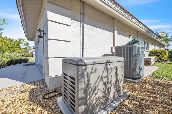 FULL House Gas Generator 1000 Gal Tank