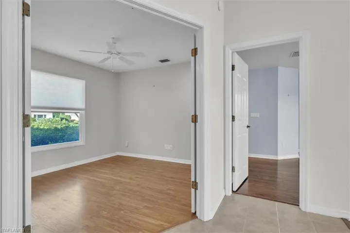 11114  Longshore W WAY, Naples, FL 34119