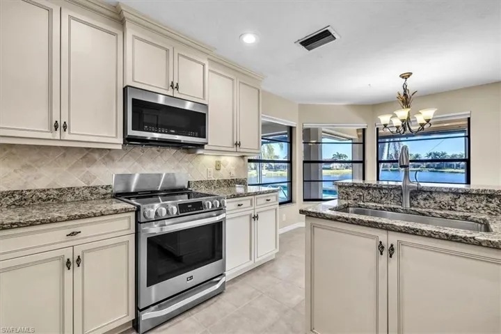11114  Longshore W WAY, Naples, FL 34119