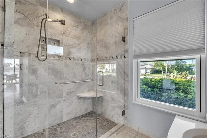 11114  Longshore W WAY, Naples, FL 34119