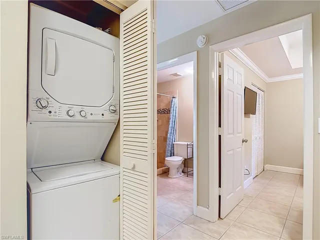 3323 Olympic Dr 716, Naples, Florida 34105