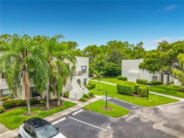 3323 Olympic Dr 716, Naples, Florida 34105