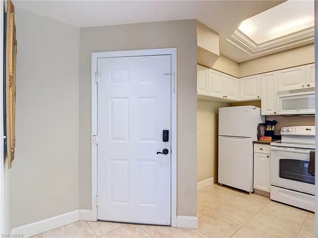 3323 Olympic Dr 716, Naples, Florida 34105