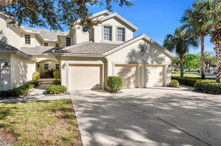 Spacious Side & Back Landscaped Area