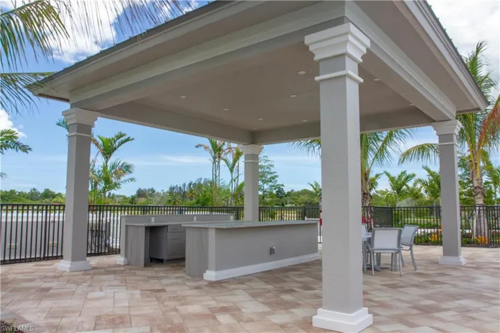 262 Indies Dr 101, Naples, Florida 34114