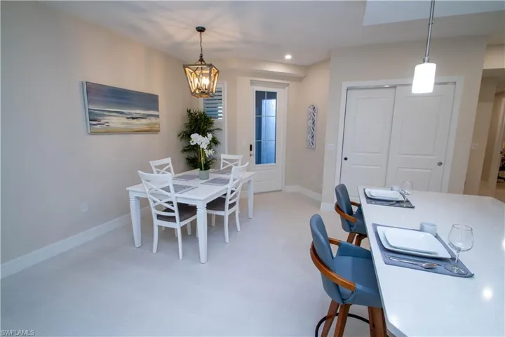 262 Indies Dr 101, Naples, Florida 34114