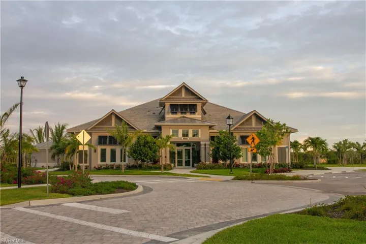 262 Indies Dr 101, Naples, Florida 34114