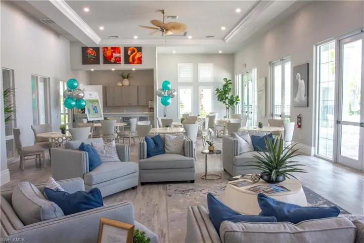 262 Indies Dr 101, Naples, Florida 34114