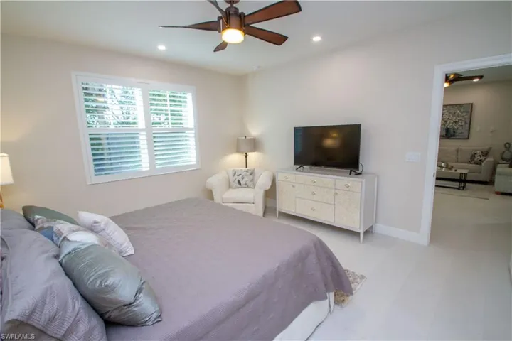 262 Indies Dr 101, Naples, Florida 34114