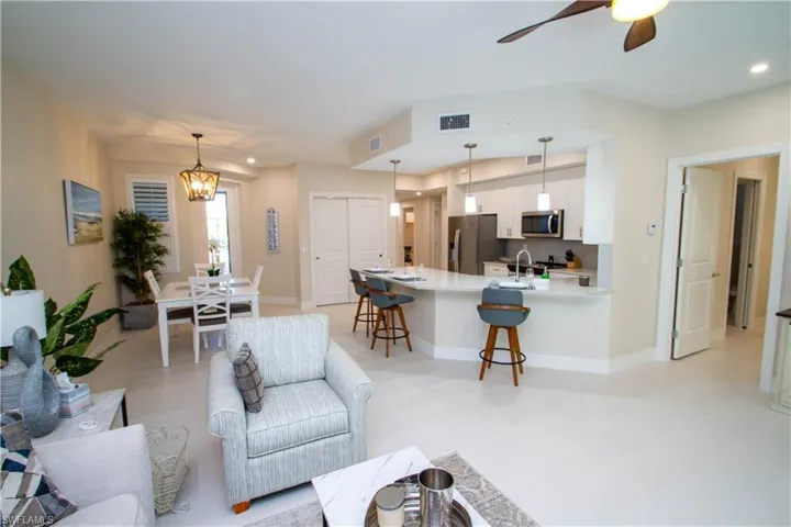 262 Indies Dr 101, Naples, Florida 34114