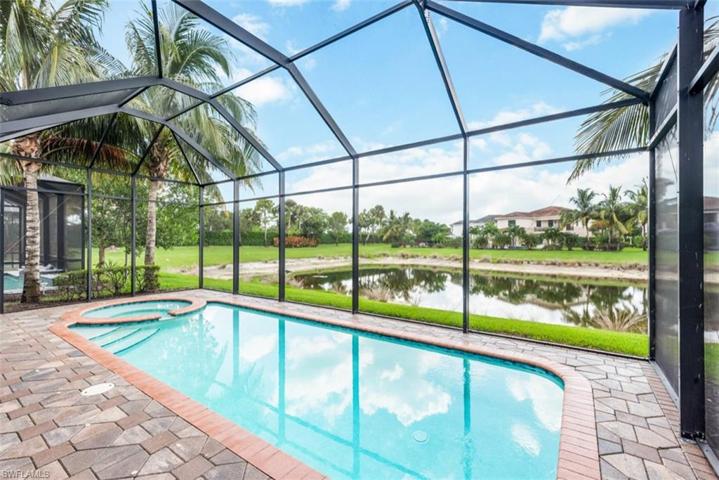 Pool/Veiw
