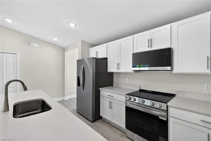 1707 Nw 25th Ln, Cape Coral, Florida 33993