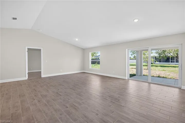 1707 Nw 25th Ln, Cape Coral, Florida 33993
