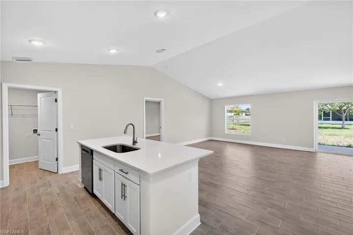 1707 Nw 25th Ln, Cape Coral, Florida 33993