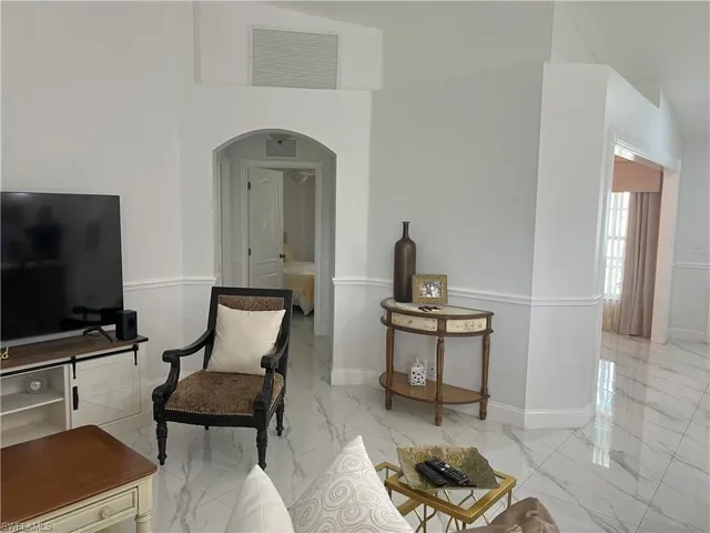 125 NW 6th  PL, Cape Coral, FL 33993