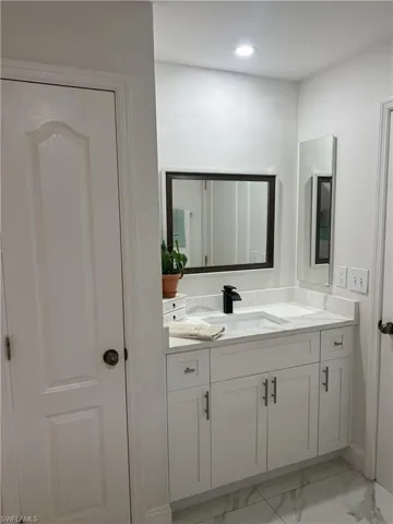 125 NW 6th  PL, Cape Coral, FL 33993