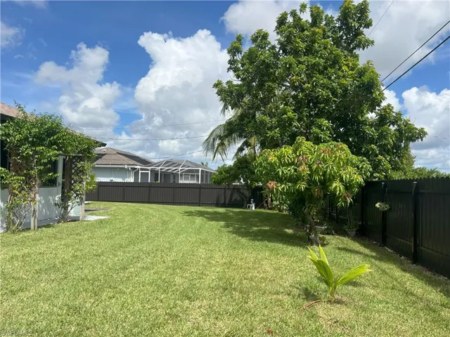 125 NW 6th  PL, Cape Coral, FL 33993