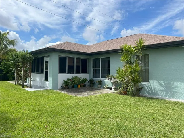 125 NW 6th  PL, Cape Coral, FL 33993