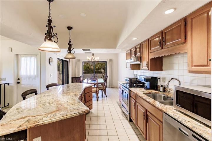 27570 Hacienda East BLVD # 308C, BONITA SPRINGS FL 34135