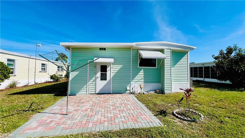 27322  Pauline  DR, Bonita Springs, FL 34135