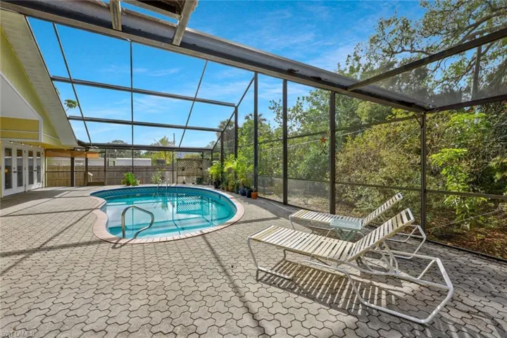 SO much space to entertain!