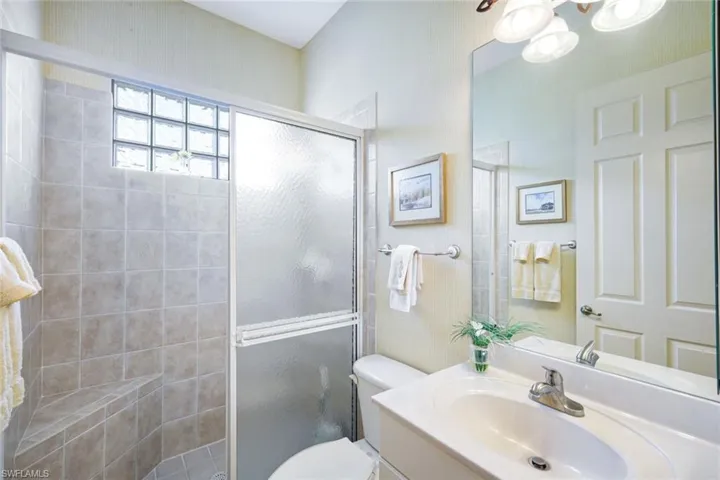 2nd Guest Full Bath with Step In Shower- Dual Entry