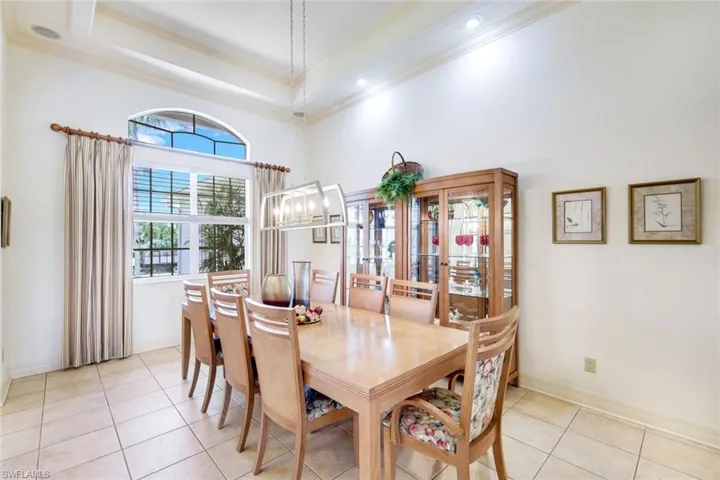 Porcelain Tile, Tray Ceiling, Large Sunny Windows