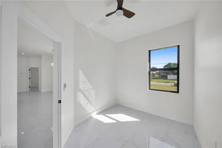 2903 Nw 3rd St, Cape Coral, Florida 33993