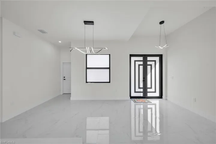 2903 Nw 3rd St, Cape Coral, Florida 33993
