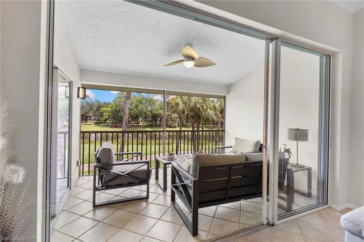 1930  Willow Bend  CIR, Naples, FL 34109