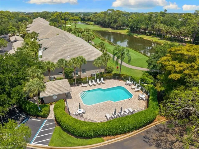 1930  Willow Bend  CIR, Naples, FL 34109