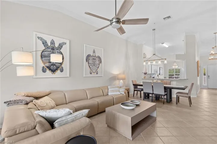 1930  Willow Bend  CIR, Naples, FL 34109