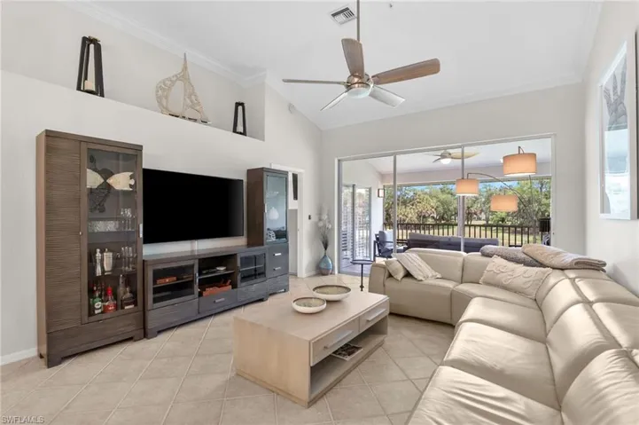 1930  Willow Bend  CIR, Naples, FL 34109