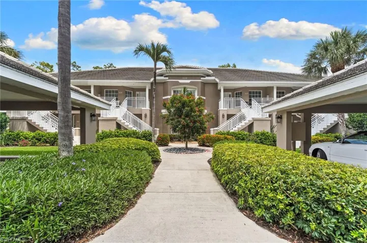1930  Willow Bend  CIR, Naples, FL 34109