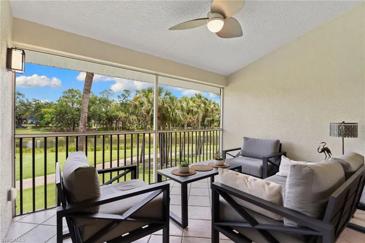 1930  Willow Bend  CIR, Naples, FL 34109