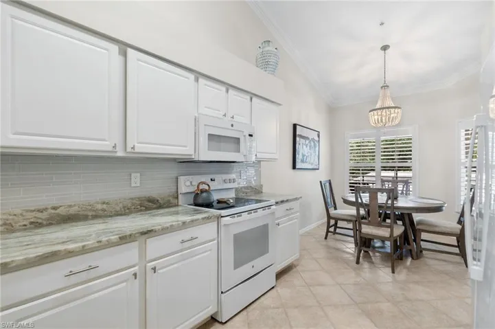 1930  Willow Bend  CIR, Naples, FL 34109