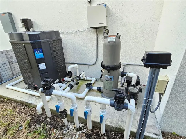 Variable speed pool pump, salt chlorinator, electric valves, automation and electric pool heater