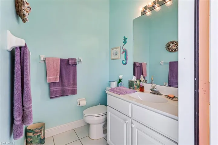 12831  Yacht Club  CIR, Fort Myers, FL 33919