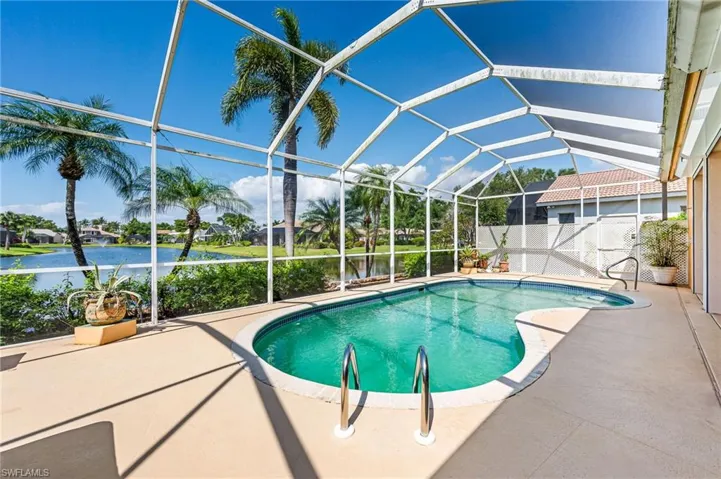 12831  Yacht Club  CIR, Fort Myers, FL 33919