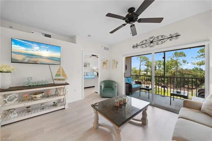 4455 Botanical Place Cir 305, Naples, Florida 34112