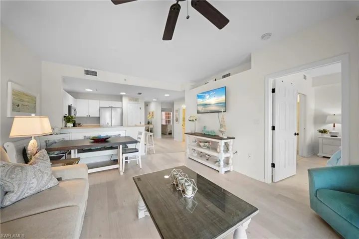 4455 Botanical Place Cir 305, Naples, Florida 34112