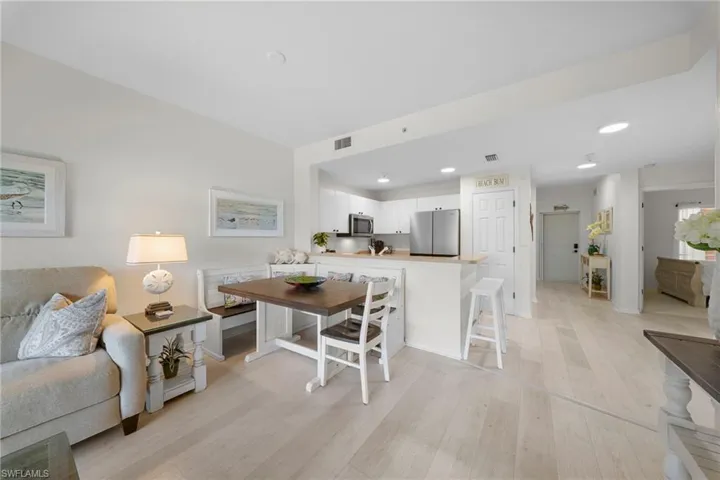 4455 Botanical Place Cir 305, Naples, Florida 34112