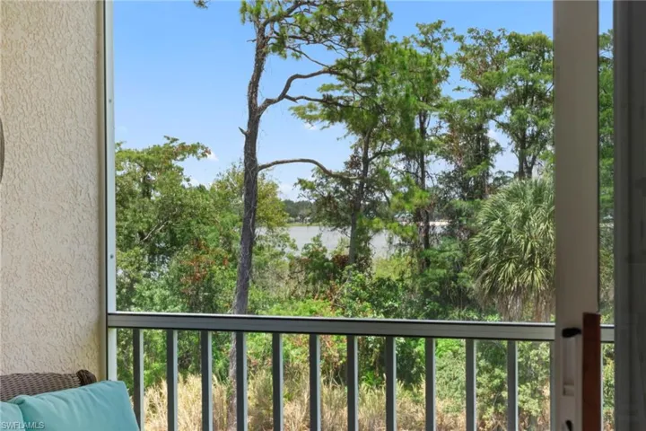4455 Botanical Place Cir 305, Naples, Florida 34112