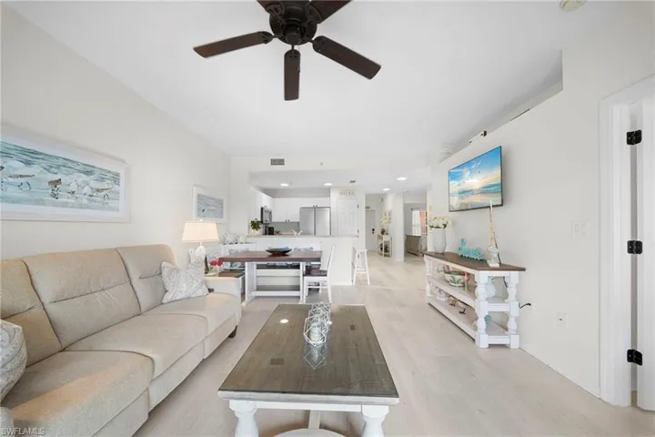 4455 Botanical Place Cir 305, Naples, Florida 34112
